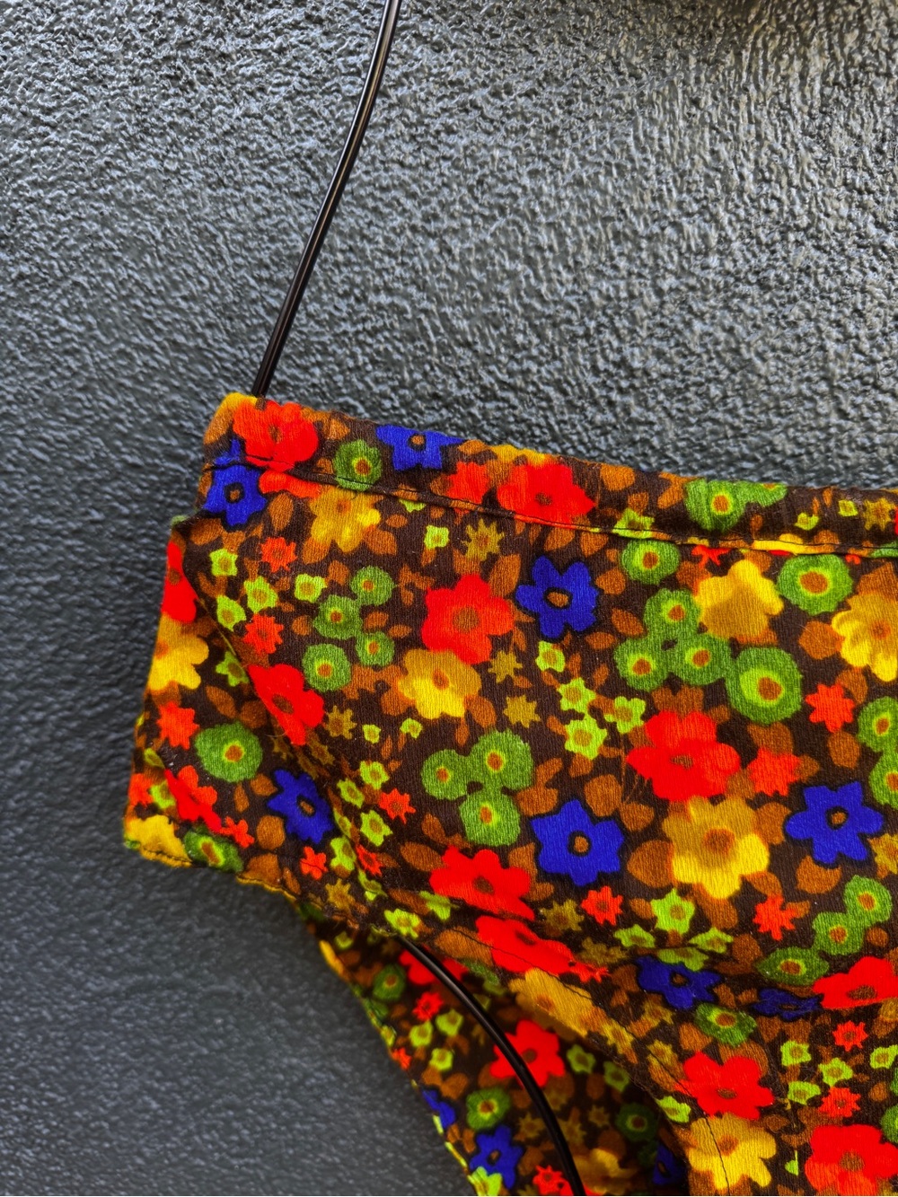 70s Vintage Bright Floral Bark Cloth Bikini Sz M - Picture 5 of 16